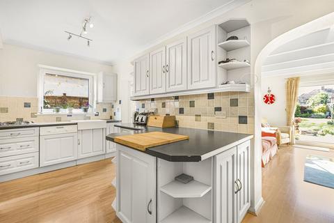 44 Dedmere Road, Marlow, SL7 1PG