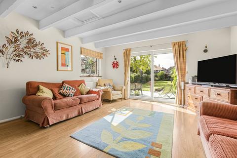 44 Dedmere Road, Marlow, SL7 1PG