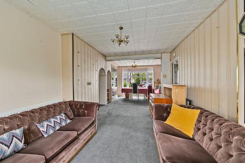 169 Wolsey Drive, Kingston Upon Thames, KT2 5DR