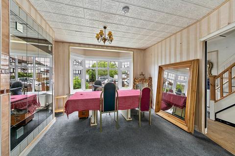 169 Wolsey Drive, Kingston Upon Thames, KT2 5DR
