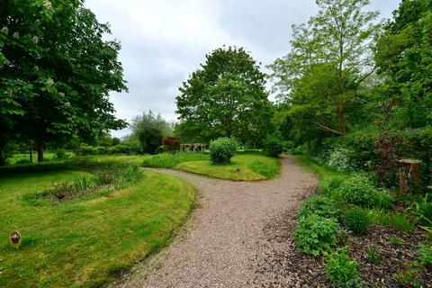 9 Ashwin Court, Bretforton, Evesham, WR11 7HL