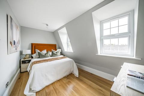 2 bedroom maisonette for sale, Cornelia Street, Islington