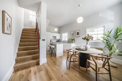 5 Cornelia Street, London, N7 8BA