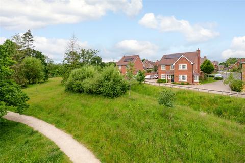 4 bedroom detached house for sale, Villiers Close, Berkshire RG41