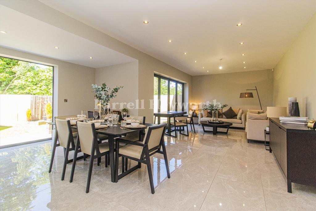 Kitchen Family Room