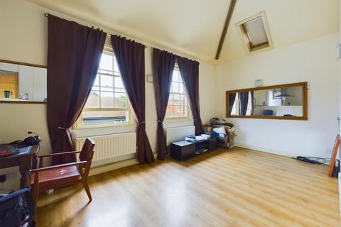 1 bedroom flat to rent, Aylesbury End, Beaconsfield, Buckinghamshire