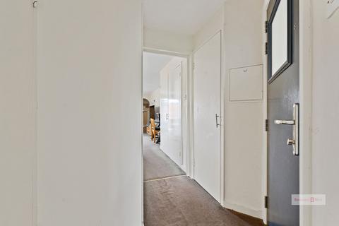 1 bedroom flat for sale, Chelmsford Close, London, W6