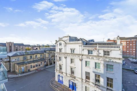 1 bedroom apartment for sale, Royal Crescent Road, Southampton, Hampshire