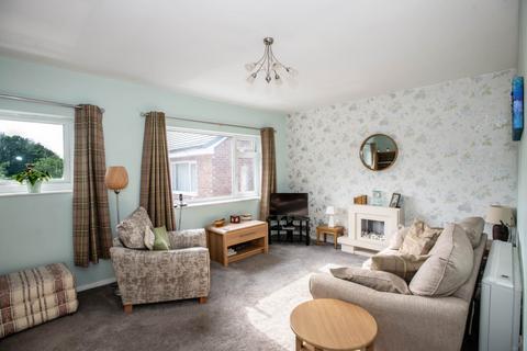 2 bedroom flat for sale, Regency Lodge, Prestwich