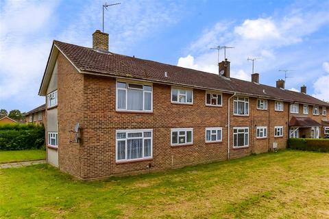 2 bedroom ground floor maisonette for sale, Titmus Drive, Tilgate, Crawley, West Sussex