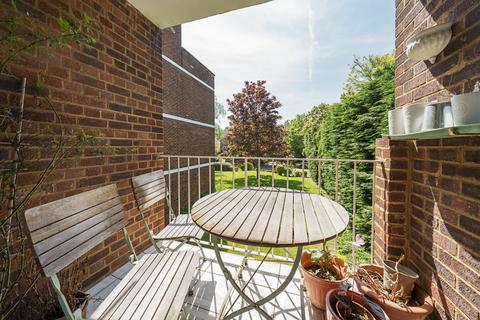 17 Ingleside Close, Beckenham, BR3 1QU