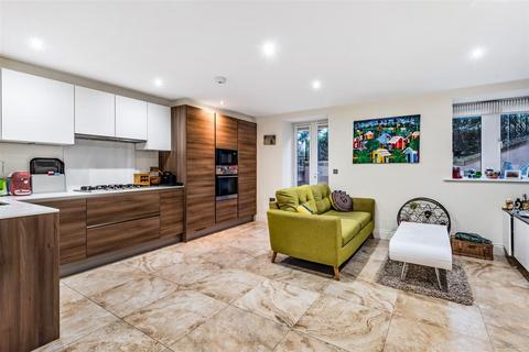 2 bedroom apartment to rent, King Edward Place, Bushey, Hertfordshire, WD23