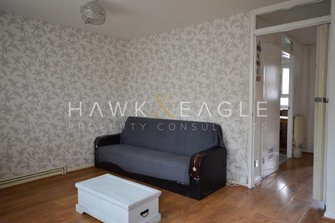 3 bedroom maisonette to rent, Lipton Road, London, Greater London. E1