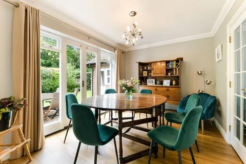 8 Goodwin Close, Edenbridge, TN8 5PZ