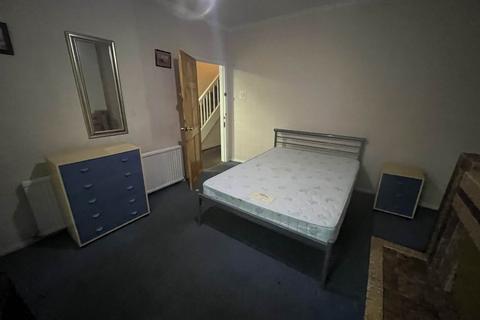 1 bedroom house to rent, Partridge Road, Roath,