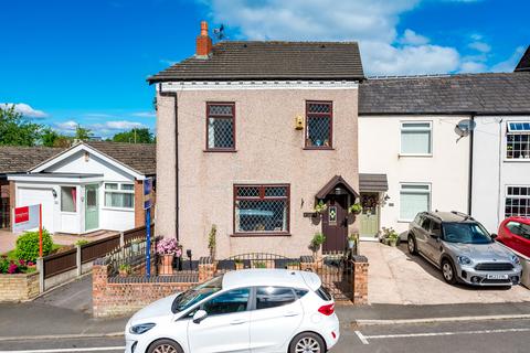 3 bedroom end of terrace house for sale, Vicars Hall Lane, Boothstown, Manchester, M28