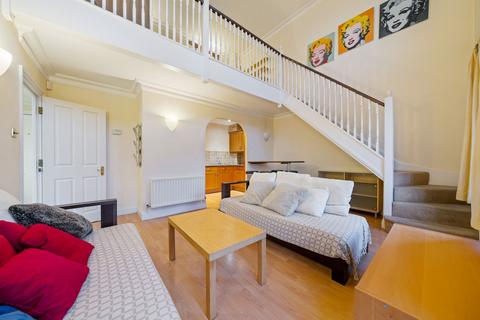 2 bedroom flat to rent, Russell Lodge, Spurgeon Street, London SE1