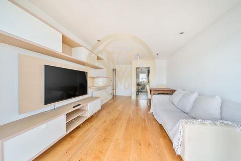 2 bedroom flat to rent, London E14