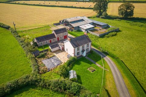 4 bedroom detached house for sale, Llangadog, Llangadog, Carmarthenshire.