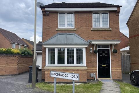 3 bedroom detached house to rent, Broombriggs Road,  Leicester, LE3