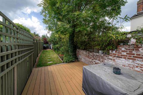 31 Whitstable Road, Canterbury, CT2 8DG