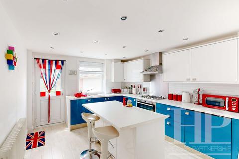 19 Alpha Road, Crawley, RH11 7BH