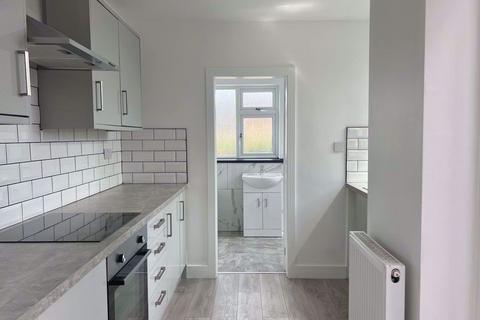 2 bedroom end of terrace house for sale, Silverdales, Dinnington, Sheffield, S25 2RT
