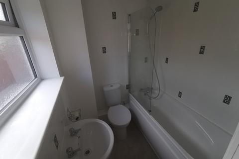 1 bedroom terraced house to rent, Dove Close, Worcester WR4