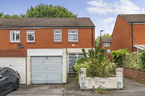 4 bedroom end of terrace house for sale, Wimborne Close, Lee