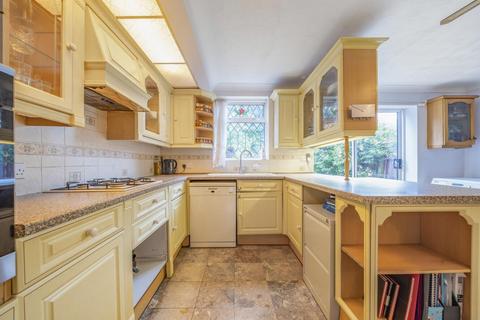 4 bedroom end of terrace house for sale, Wimborne Close, Lee