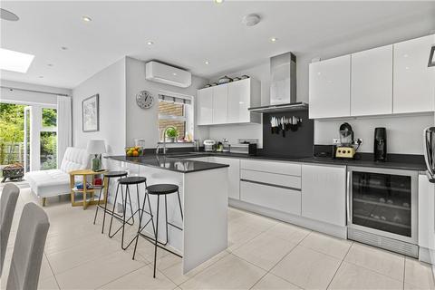 5 bedroom terraced house for sale, Queenswood Crescent, Englefield Green, Surrey, TW20