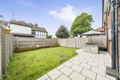 2 bedroom maisonette for sale, Ashford, Surrey TW15