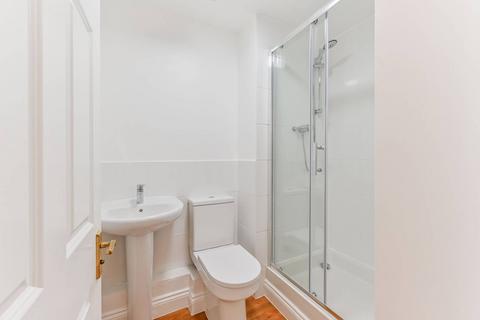 2 East India Way, Croydon, CR0 6RZ