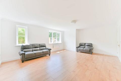 2 East India Way, Croydon, CR0 6RZ