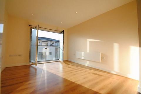 1 bedroom apartment to rent, Birdwood Avenue, Hither Green, London, SE13