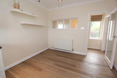 2 bedroom apartment to rent, Ardmore Road, Ashley Cross