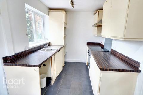 2 bedroom end of terrace house for sale, Warren Avenue, Leicester