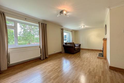 2 bedroom flat for sale, Moor Farm, Hereford, HR4