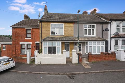 2 bedroom terraced house for sale, Victoria Road, Chatham, ME4