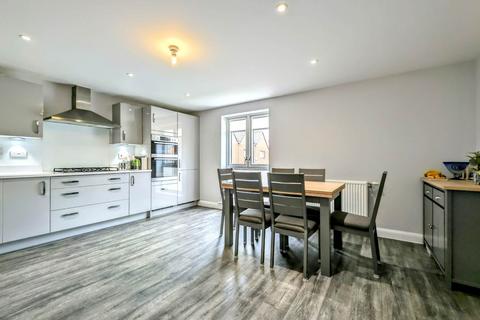 5 Cobbett Square, Bordon, GU35 0GD
