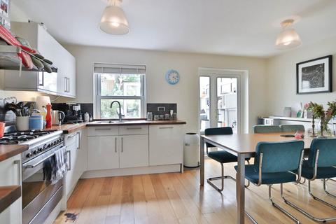 4 bedroom end of terrace house to rent, Pine Grove, Wimbledon