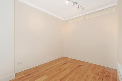 3 bedroom flat for sale, Newbury,  Berkshire,  RG14