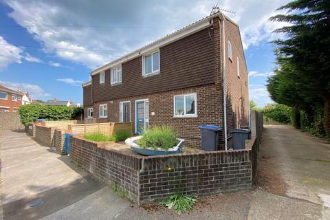 3 bedroom end of terrace house for sale, St Patricks Close, Deal, CT14