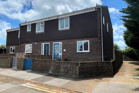 3 bedroom end of terrace house for sale, St Patricks Close, Deal, CT14