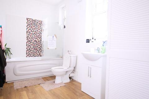 2 bedroom flat to rent, London NW1