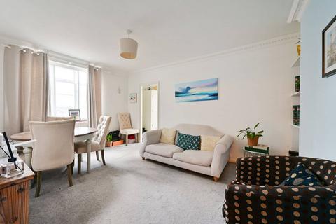 1 bedroom flat to rent, Keswick Road, East Putney, London, SW15