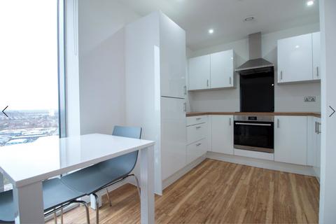 2 bedroom flat to rent, Media City, Michigan Point Tower B, 11 Michigan Avenue, Salford, M50