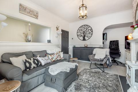 2 Ashtree Avenue, Grimsby, DN34 4RB