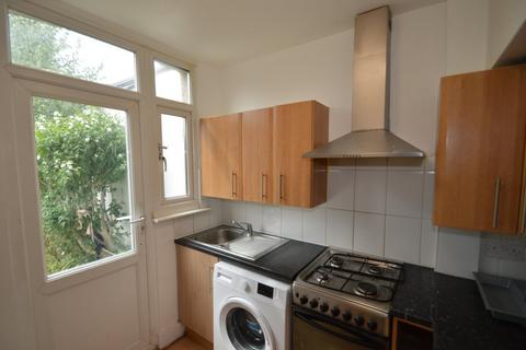 4 bedroom terraced house to rent, Church Road, Bexleyheath, DA7