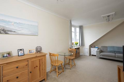 2 bedroom flat for sale, 74A Townhill Road, Dunfermline, KY12 0JG